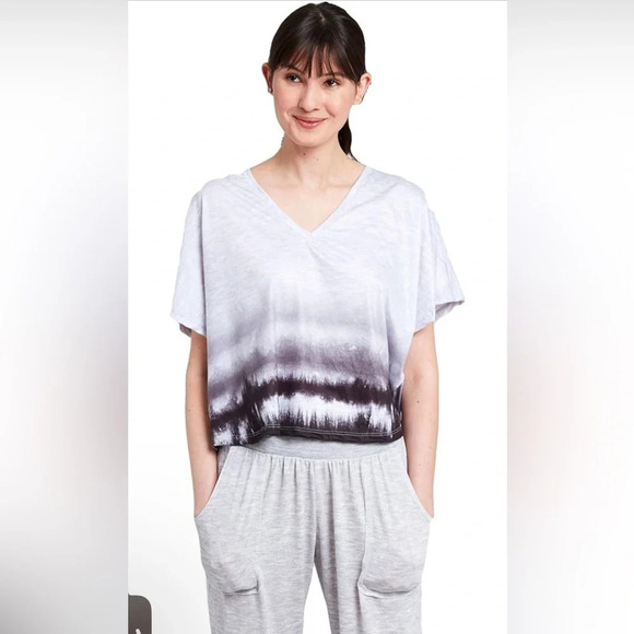 NWT Terez dip dye v neck top size XS oversized - Picture 5 of 6